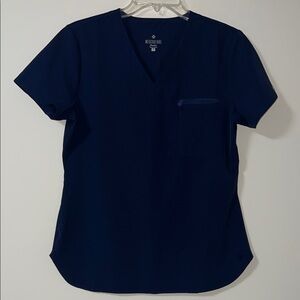 Medcouture scrub top. NWOT